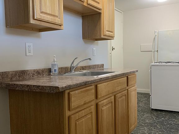3rd image of 11 Atwood Ct APT 7