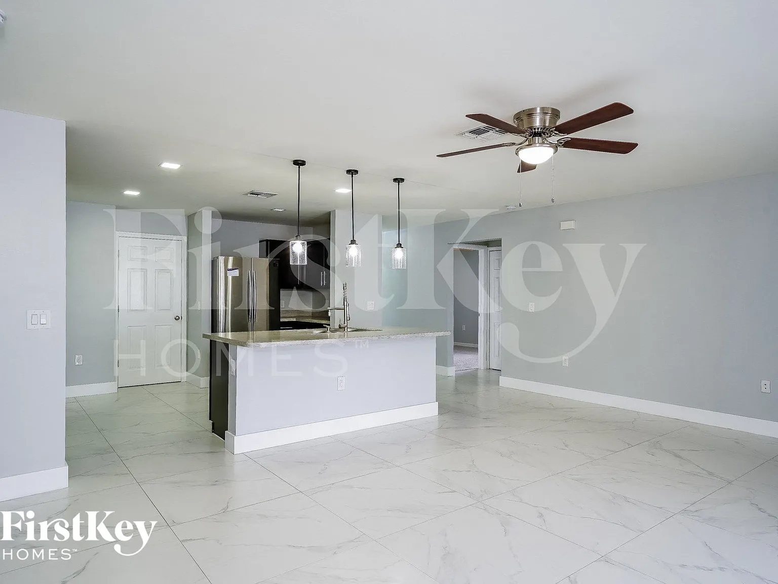 4 bed, 2.0 bath, 1806 sqft, $2,050 — Photo 3