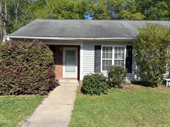 59 N Sussex Dr, Smithfield, NC 27577