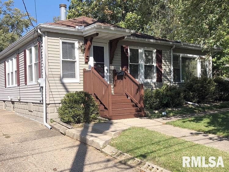 1st image of 715 E Lake Ave