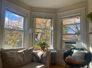 25 Hammond St #5, Cambridge, MA 02138