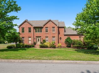 5330 E Bend Dr, Old Hickory, TN 37138