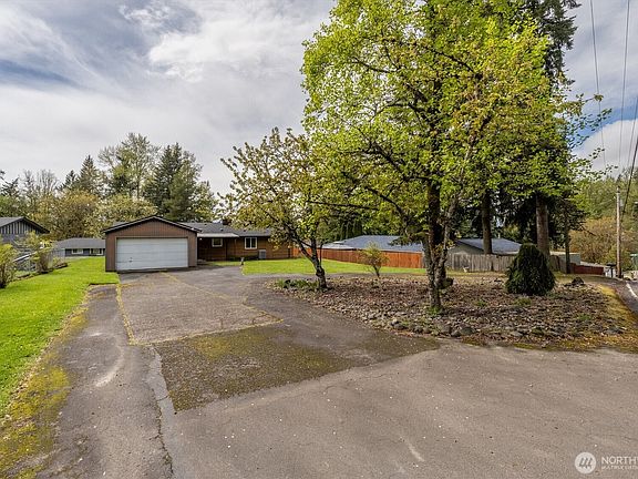 3rd image of 106 Lowrane Drive
