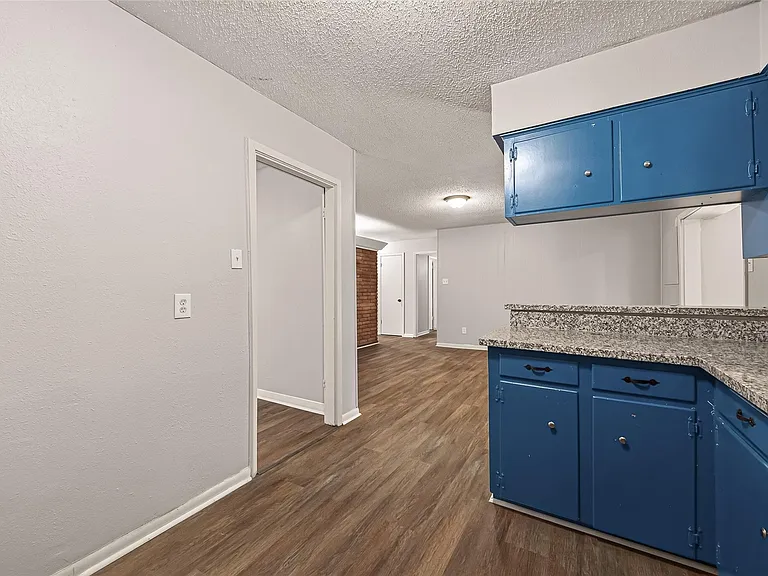 3815 Love St — Photo 14