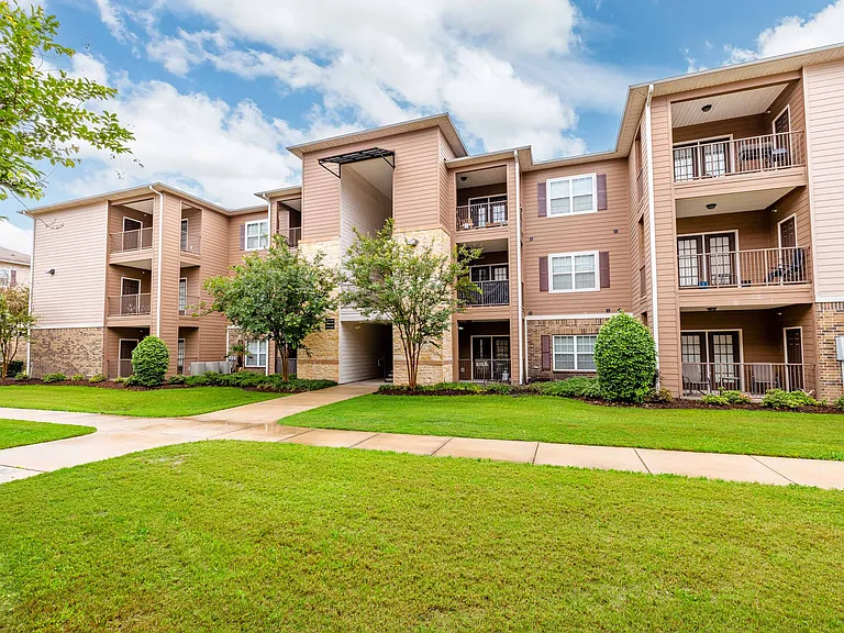 Landmark at Spring Cypress — Photo 8