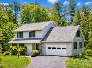 3 Crooked Creek Dr, Asheville, NC 28804