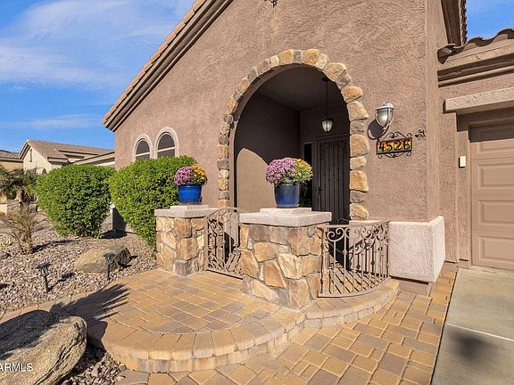 3rd image of 4526 E CAROB Drive