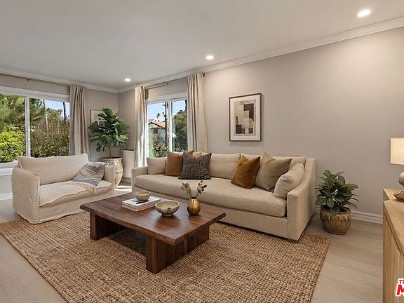 3rd image of 1024 5th St APT 6