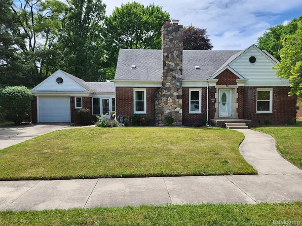 14189 Farley, Redford, MI 48239