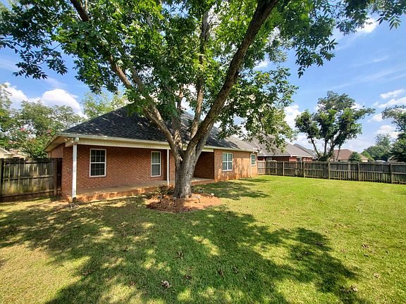 4th image of 109 Norfolk Cir