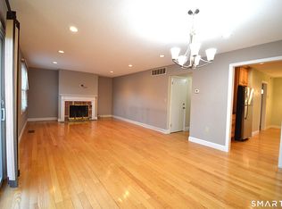 24 Thorne Rd UNIT 24, West Hartford, CT 06110