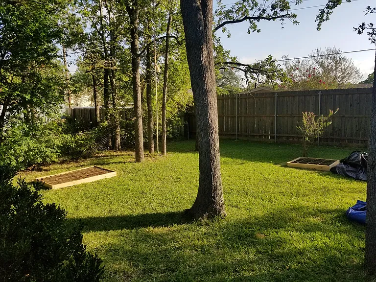 3903 Oaklawn St — Photo 11