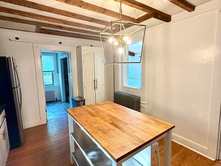 729 E Orange St — Photo 14