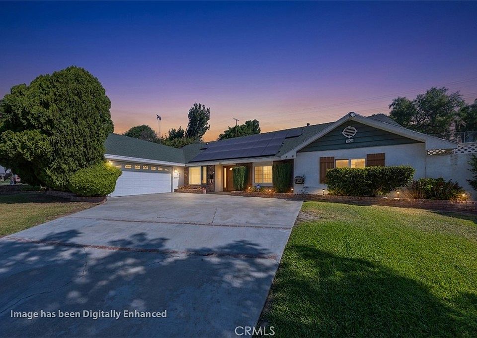 1st image of 5553 Peacock Ln