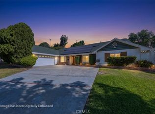 5553 Peacock Ln, Riverside, CA 92505