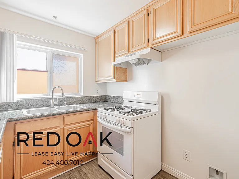319 S Westlake Ave #104 — Photo 10