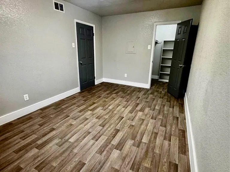 The Francisco Apartments — Photo 5