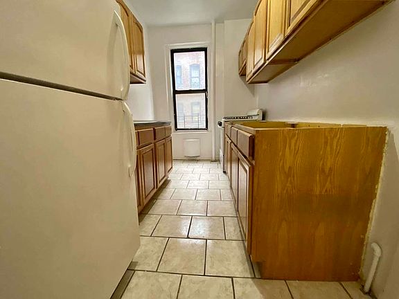2nd image of 431 Audubon Ave #2C
