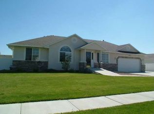 5071 W Bridle Creek Dr, West Jordan, UT 84081
