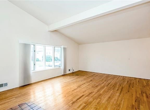 5th image of 81 Pietro Dr