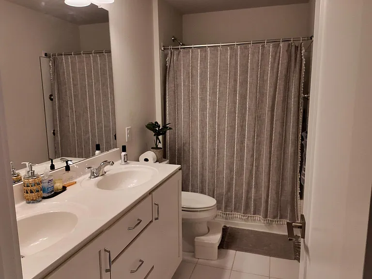 148 Kennedy Dr — Photo 26
