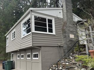 10946 NE Seaborn Rd, Bainbridge Island, WA 98110