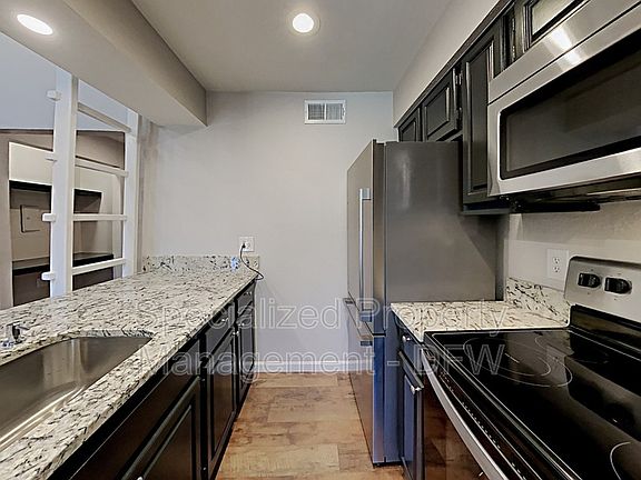5th image of 7525 Holly Hill Dr APT 40