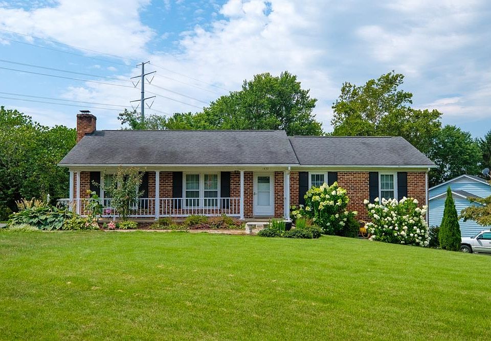 1st image of 1439 East Ct