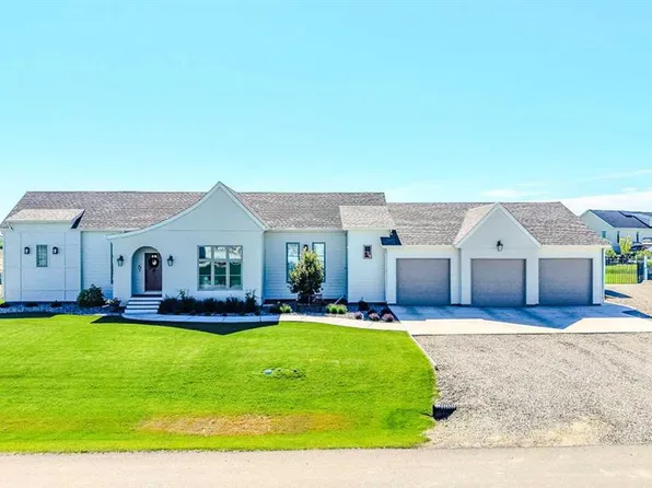 5 W Quarry Bank Rd, Raymond, AB T0K 2S0