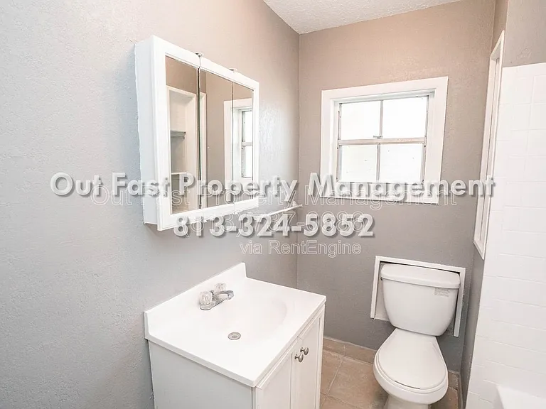 2315 W Rio Vista Ave #B1 — Photo 9