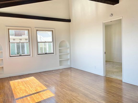 4th image of 120 Moonstone St #120