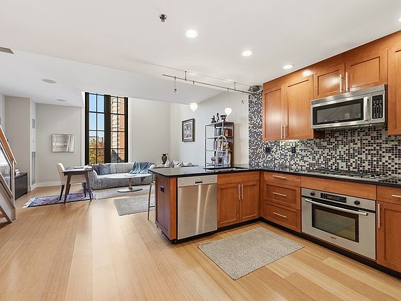 5th image of 21 Father Francis Gilday St APT 309
