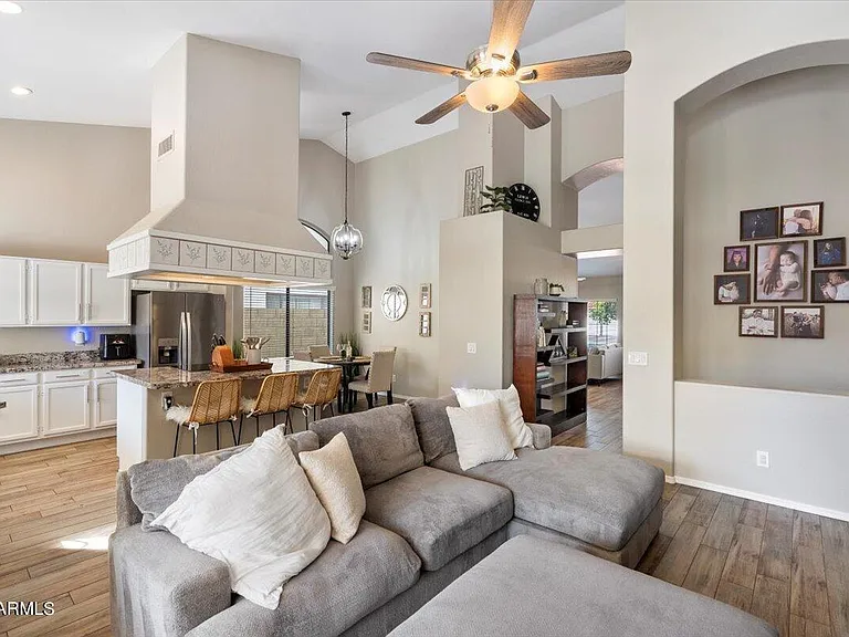 5559 W Aster Dr — Photo 9