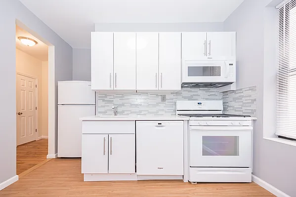 Rented by Modern Spaces | media 8