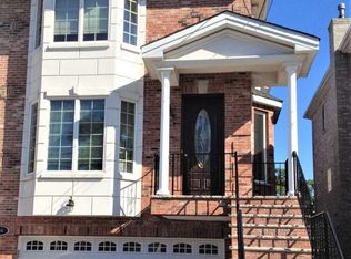 266B Roff Ave, Palisades Park, NJ 07650