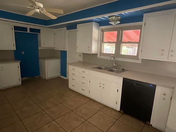 3rd image of 3516 37th St