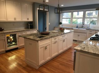 267 Petrose Cir, Orange, CT 06477
