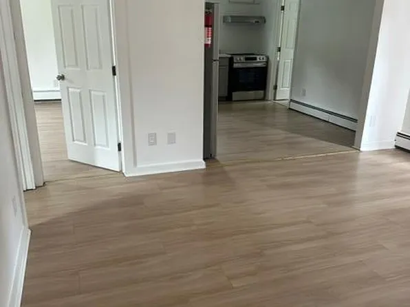 657 South St Floor 2, Newburgh, NY 12550