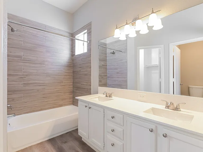 801 Zinnia Cir — Photo 11