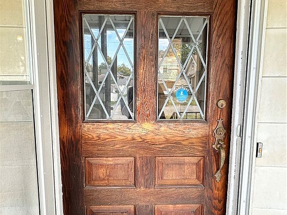 4th image of 517 Oak Knoll Ave SE