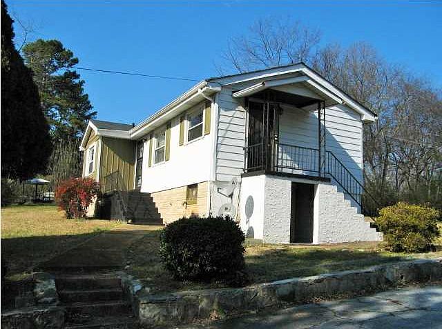 2nd image of 3109 Mary Walker Pl