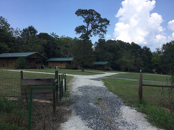 2nd image of 1045 County Road 137