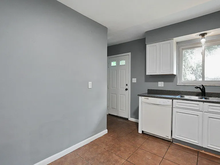 3222 Maize Rd #A — Photo 9