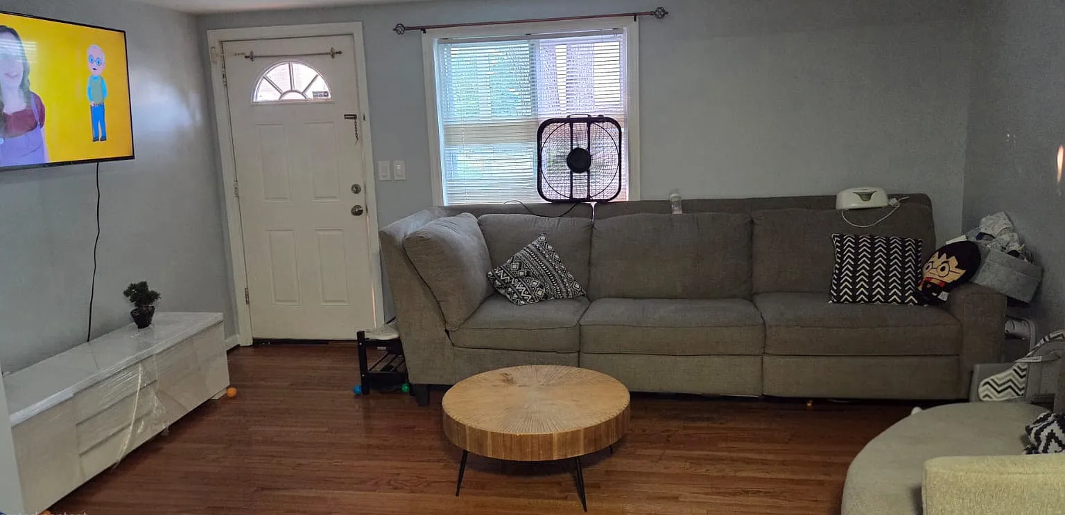 2 bed, $2,200 — Photo 2