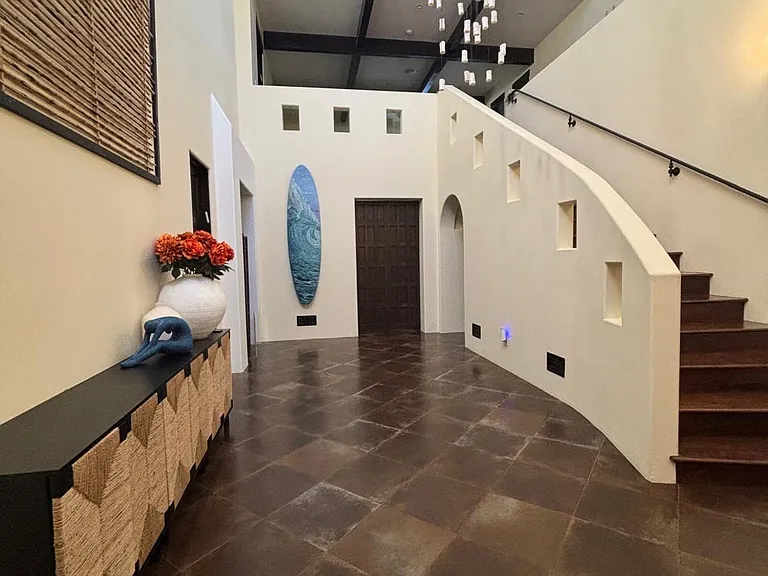 18869 Pasadero Dr — Photo 2
