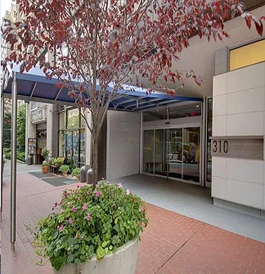 Sold by LG Fairmont Group | media 3