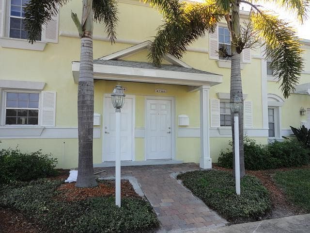1st image of 4786 Snook Dr SE