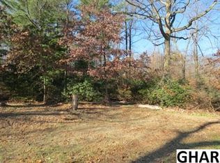 593 Hilltop Rd, Hummelstown, PA 17036