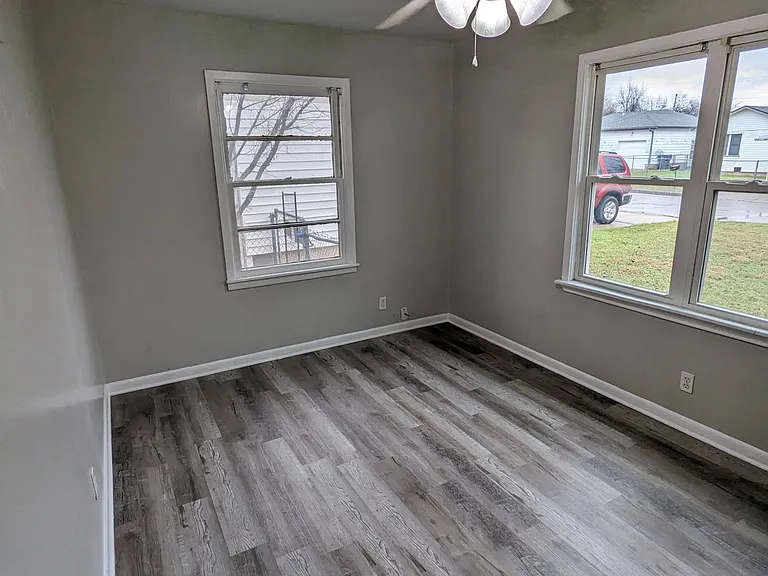 2407 NW Lindy Ave — Photo 6