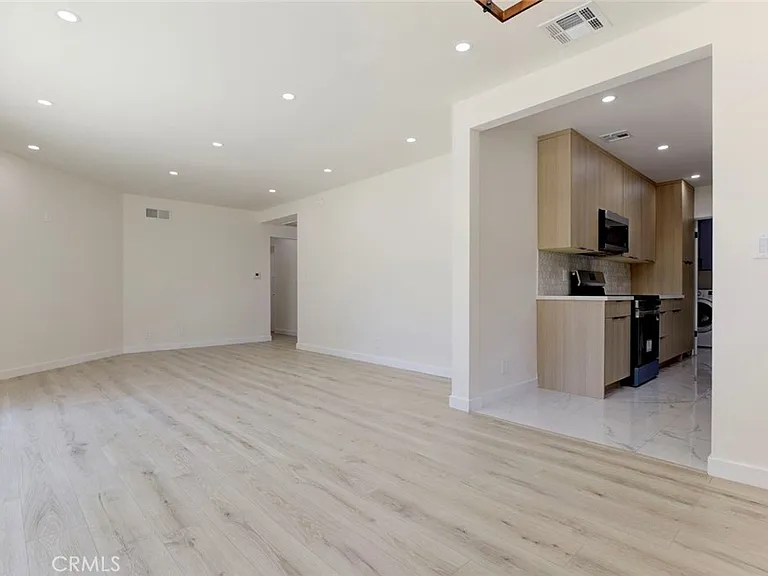 8358 Nestle Ave — Photo 4